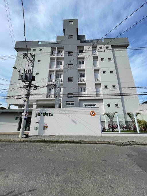 Apartamento Ape Jardins 212 - Piscina, Churrasqueira, 2 Quartos A 600m Da Orla