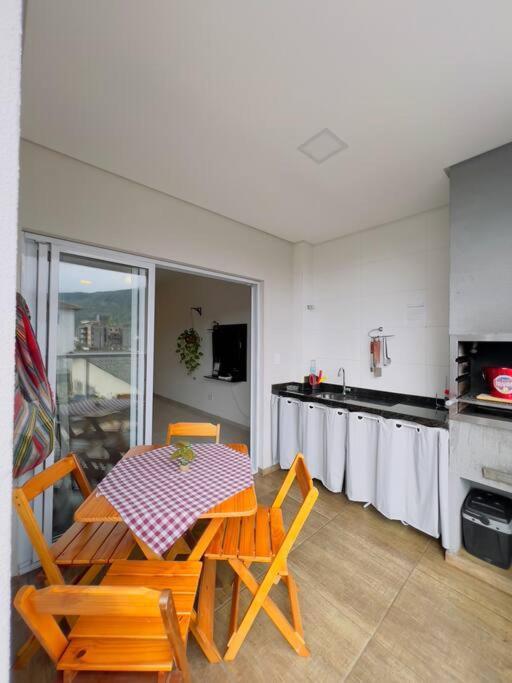 Apartamento Ape Jardins 212 - Piscina, Churrasqueira, 2 Quartos A 600m Da Orla Ubatuba